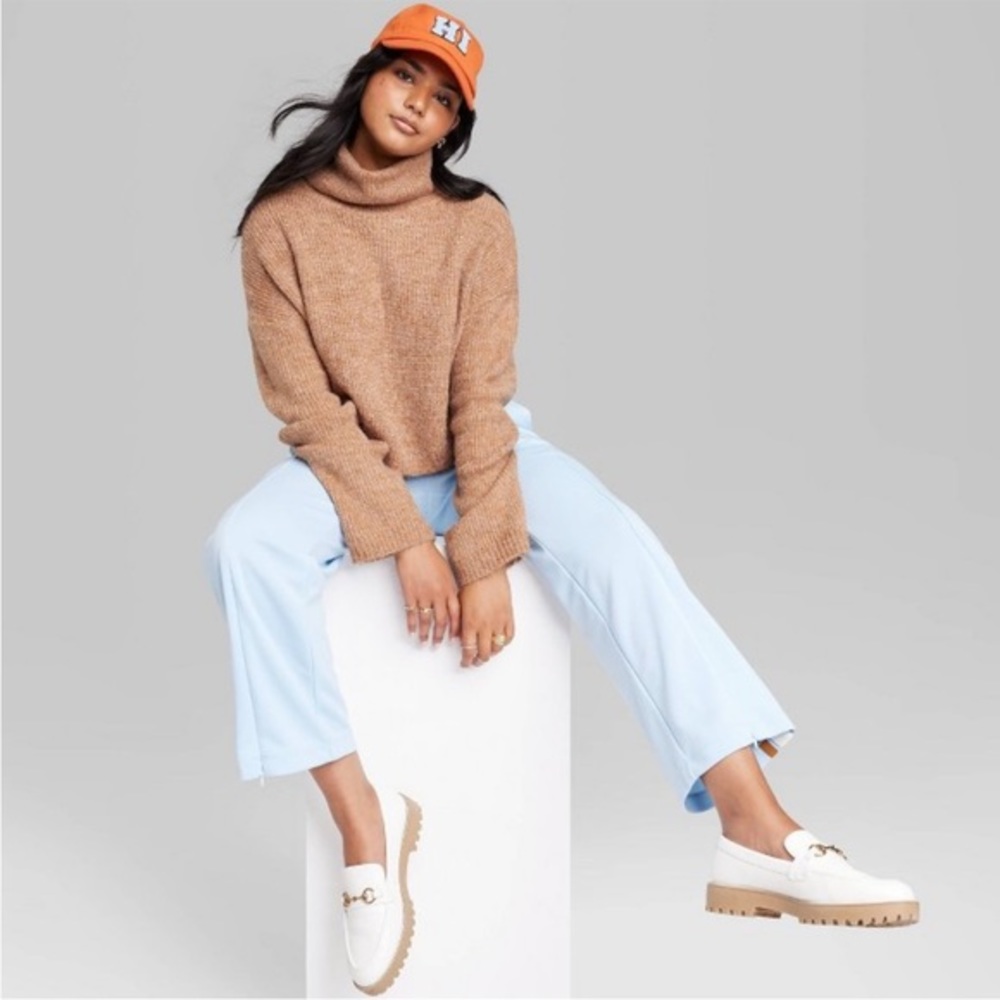 NWT Cropped Turtleneck Pullover Tan Sweater -Small